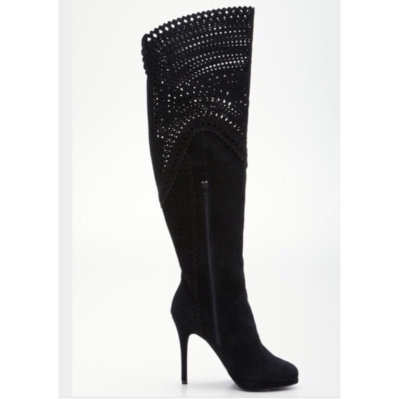 Pour La Victoire Lois Boot in black suede- NWOT