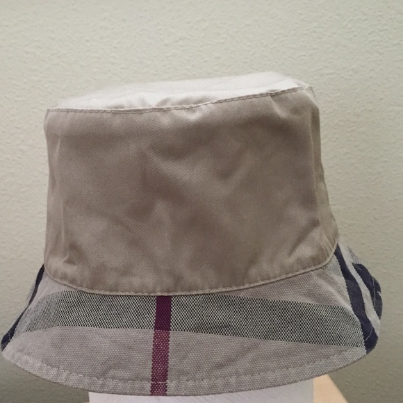 Burberry Hat 👒