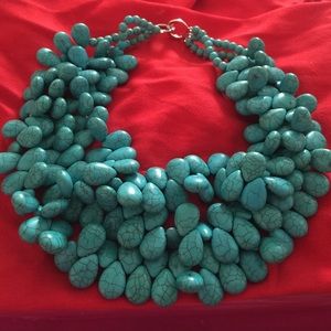 Grand turquoise Necklace