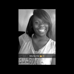 Meet your Posher, Raeona