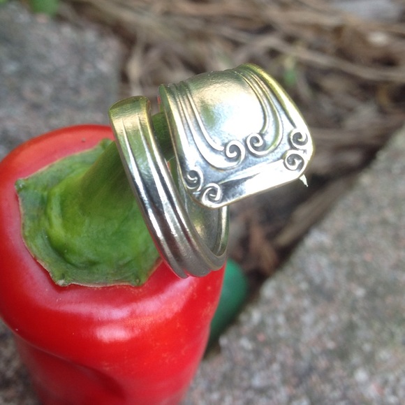 Silverware Ring made from a fork - Picture 2 of 9