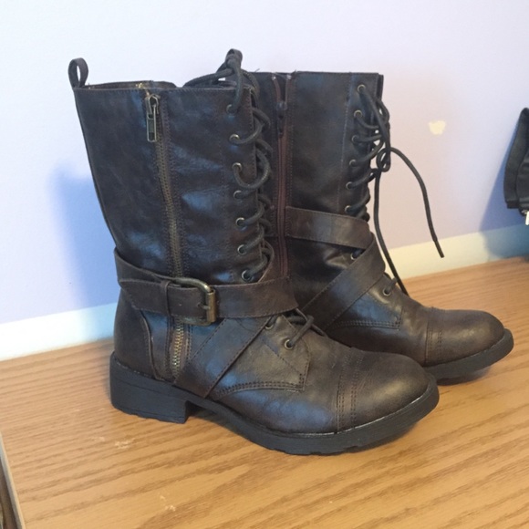 Diba dark brown comfy boots