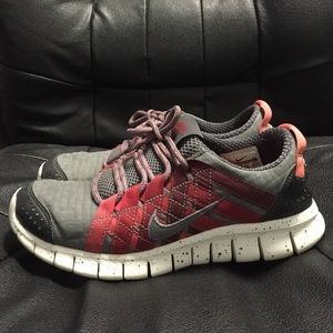 Women's Nike free runs. (Does not have insoles)