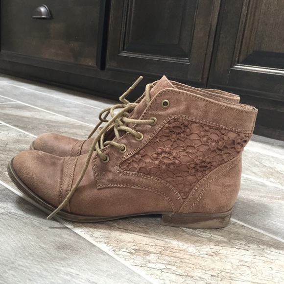 Women's boots