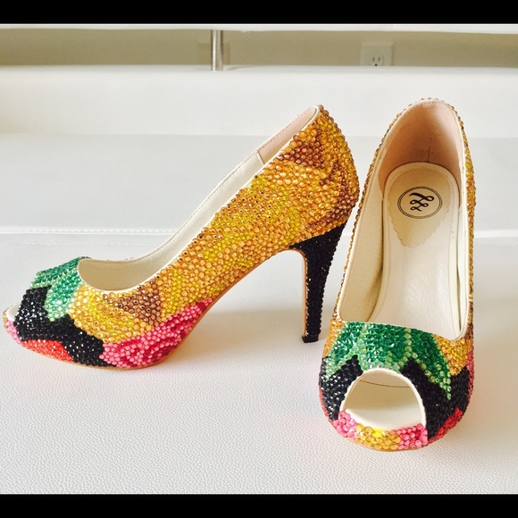 Flower crystal heels