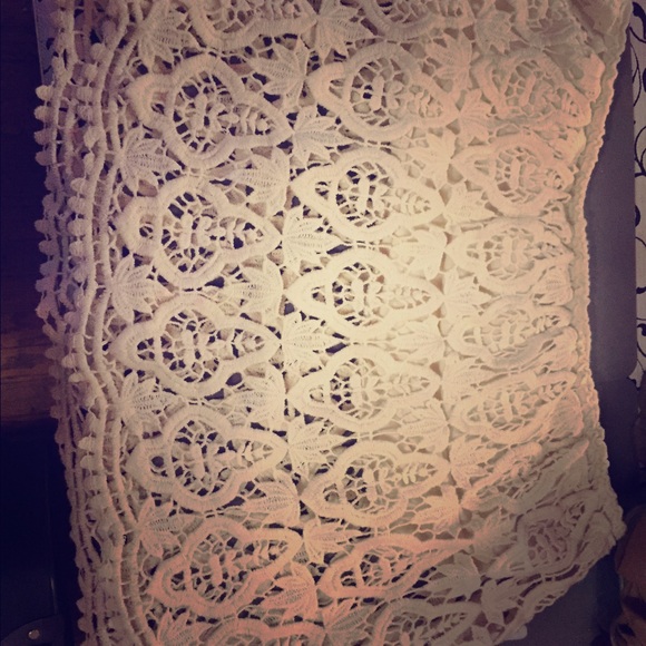 Forever21 cream crochet crop top