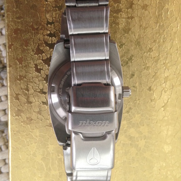 Silver & Black Nixon watch Stainless Steel Don - Picture 3 of 3