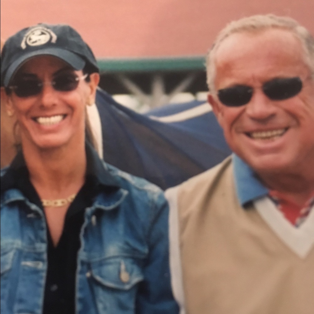 Hi I’m Wendy. 🐴🐶🐱👜👠💍👕👖👚