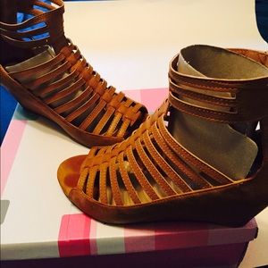 Brown leather wedge sandal