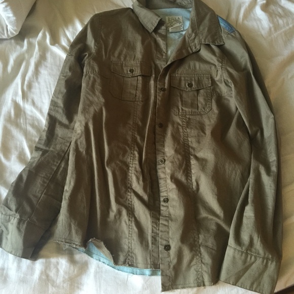 Billabong Army green collared shirt