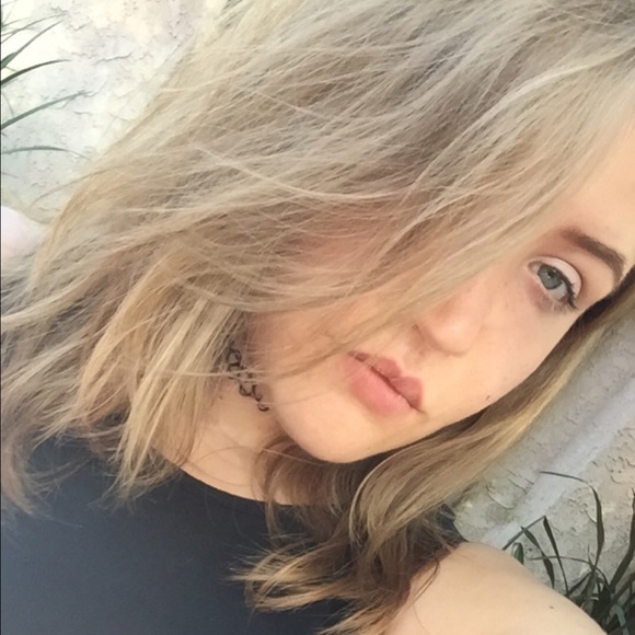 Meet your Posher, Madeline