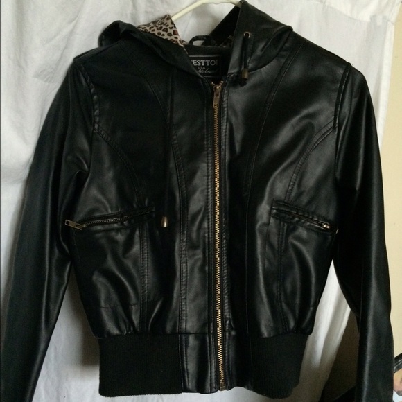 leather jacket w leopard inlining