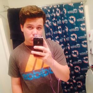 Meet your Posher, Andrew