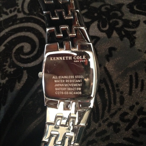 Watch - Picture 2 of 3