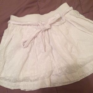White Aeropostale skirt