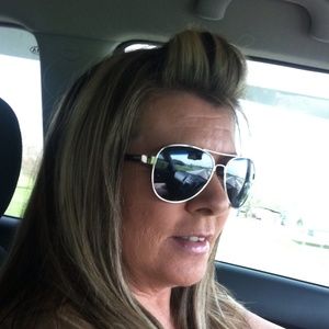 Meet your Posher, Renee