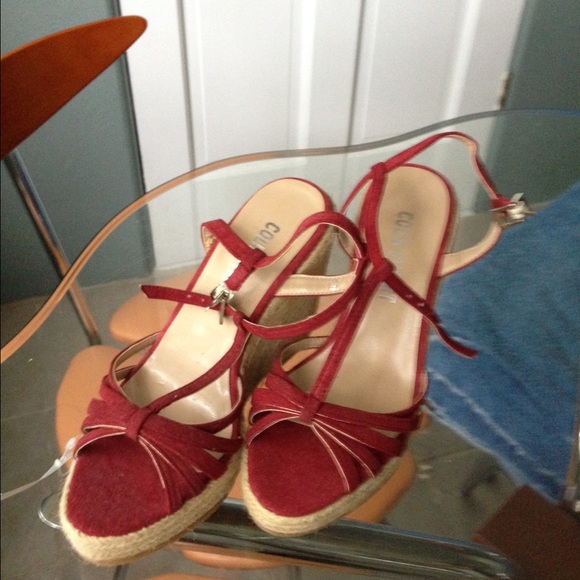 NWOT Colin Stuart Red Strappy Wedges