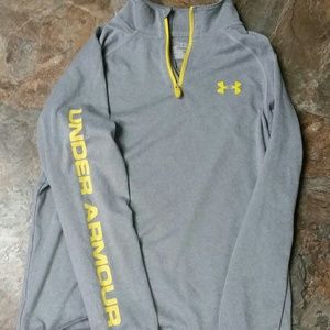 Under Armour Youth pullover (boys)