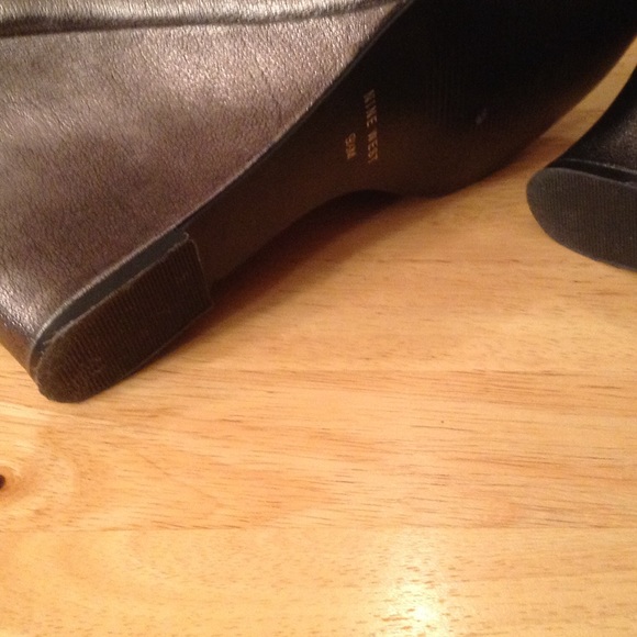 4 shoe and Bootie bundle - Picture 2 of 3