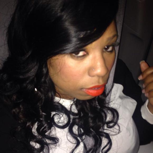 Meet your Posher, Erica - Picture 1 of 1