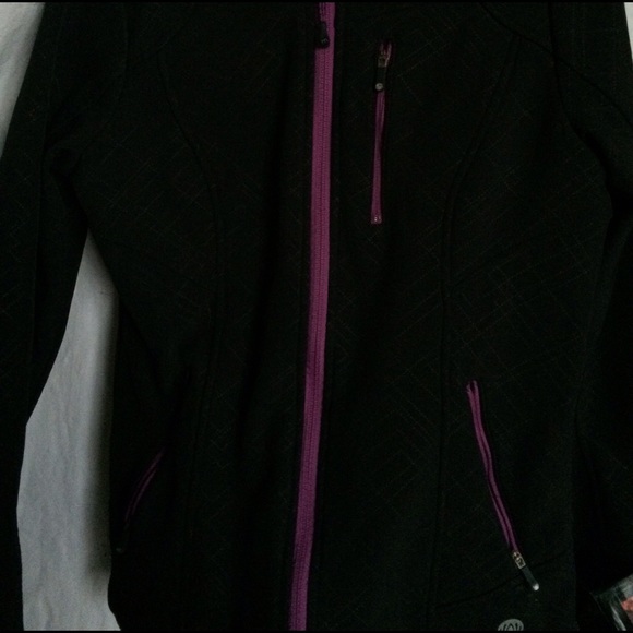 running jacket - Picture 2 of 3