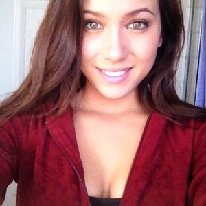 Meet your Posher, Amanda