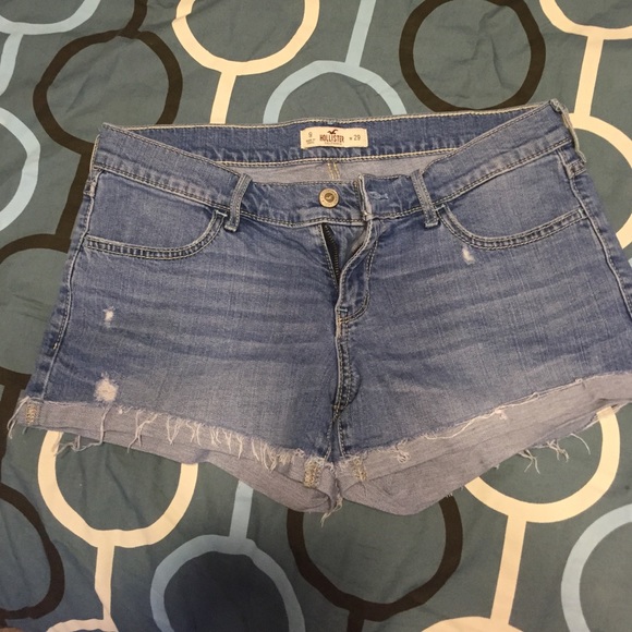 Midi-length Hollister shorts