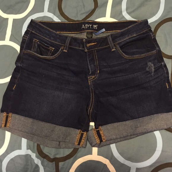 APT. 9 shorts