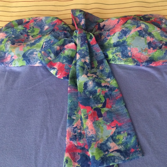 Beautiful Straples Top... - Picture 2 of 4