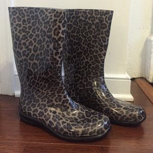 Leopard print rain boots