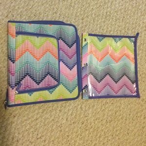 PB Teen Zig Zag Binder with zipper pouch