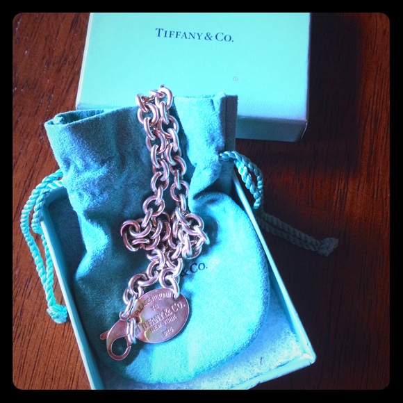 Return to Tiffany 16' oval toggle necklace