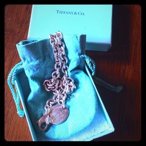 Return to Tiffany 16' oval toggle necklace