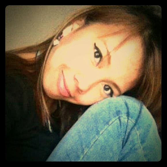 Meet your Posher, Nikita