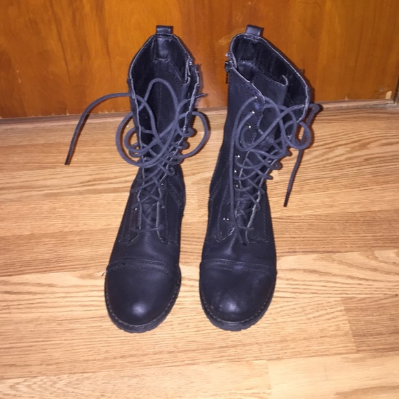 combat boots