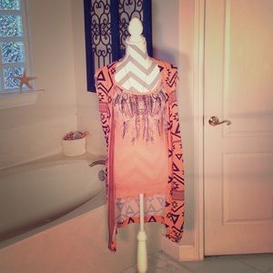 Long feather T shirt with matching cardigan