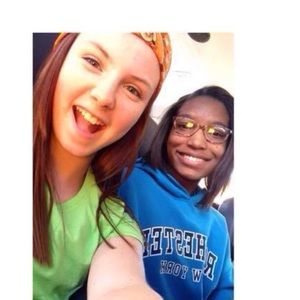 Meet your Posher, Kendra