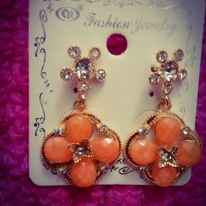 Orange Flower Dangled Diamond Earrings 💗