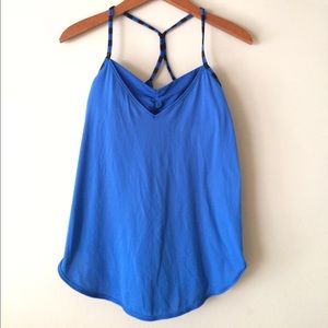 Like new Lululemon tank w/ built-in shelf bra Sz6