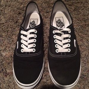 Vans Authentic Lo Pro Black/True White