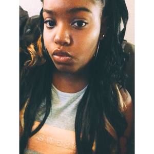 Meet your Posher, Jenessa