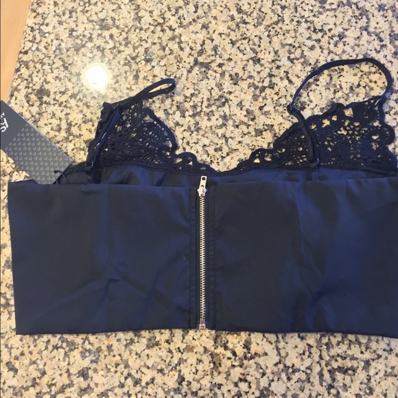 Crop Top - Picture 2 of 4