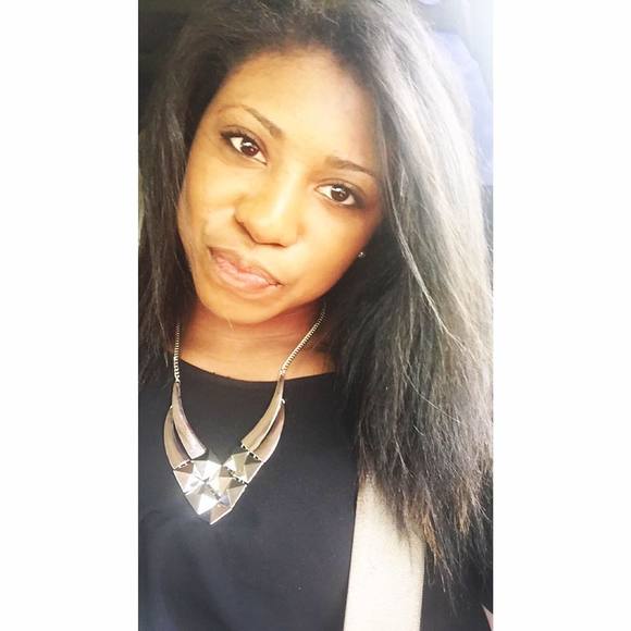 Meet your Posher, Zia