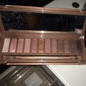 Naked 3 palette