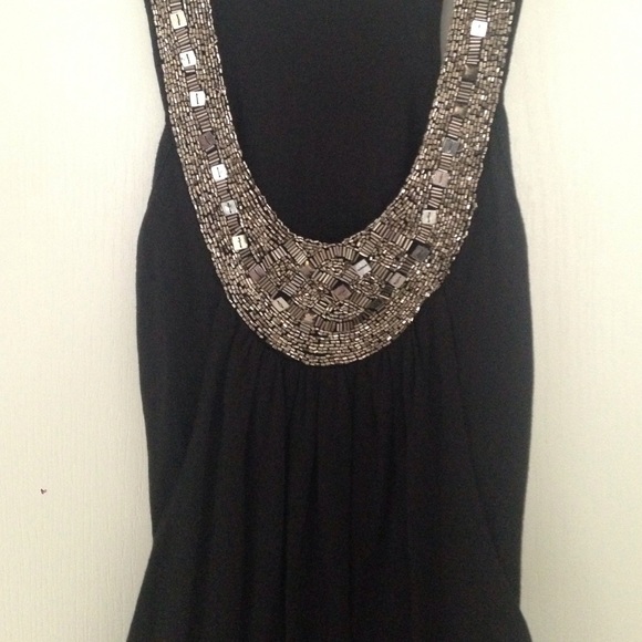 Top with detailed neck