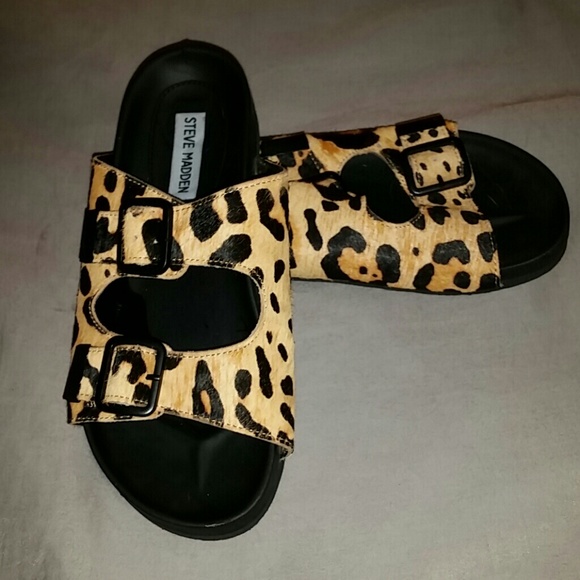 Leopard sandal