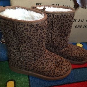 Leopard print fur boots