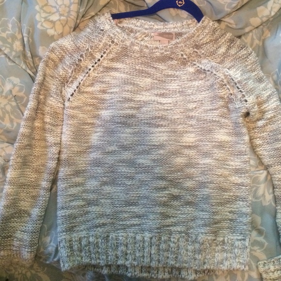 Forever 21 slight sparkle sweater - Picture 1 of 4