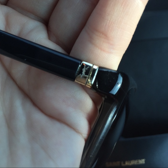 YSL sunglasses - Picture 2 of 3