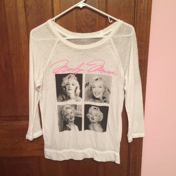 Marilyn Monroe shirt